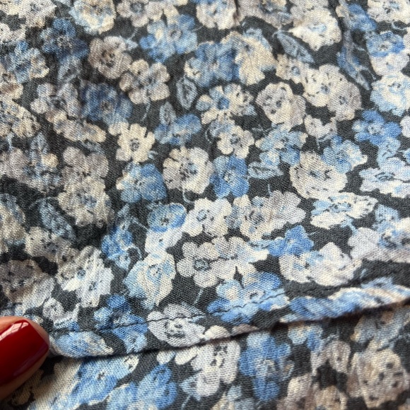 HOLLISTER set of two XS mini dresses - Picture 3 of 7